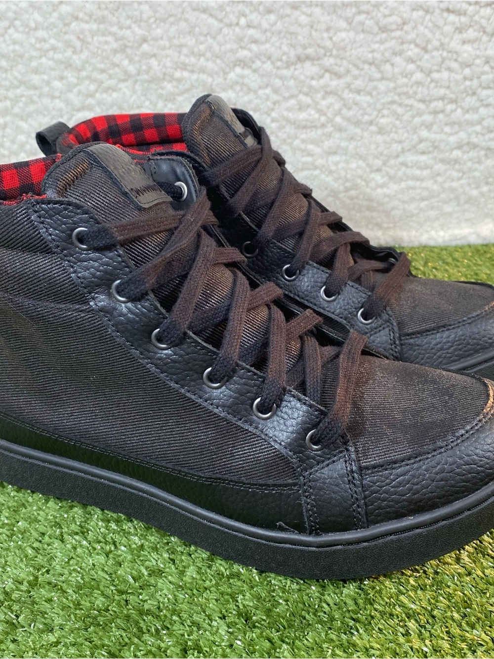 MOZO Padma Casual Sneakers Womens Size 11 Black Water Resist Soft Toe Non-Slip